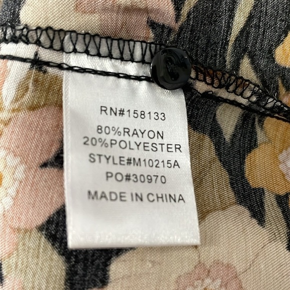 Moodie Black Floral Smocked Top - Picture 6 of 6